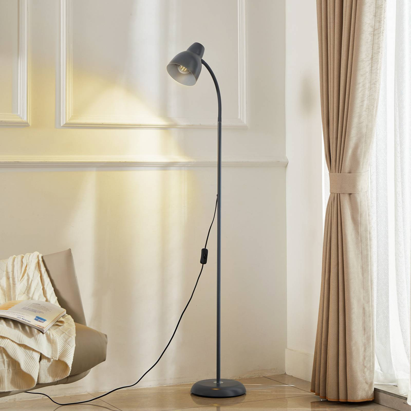 Stojacia lampa Lindby Tebbi, modrošedá, kov, výška 150 cm