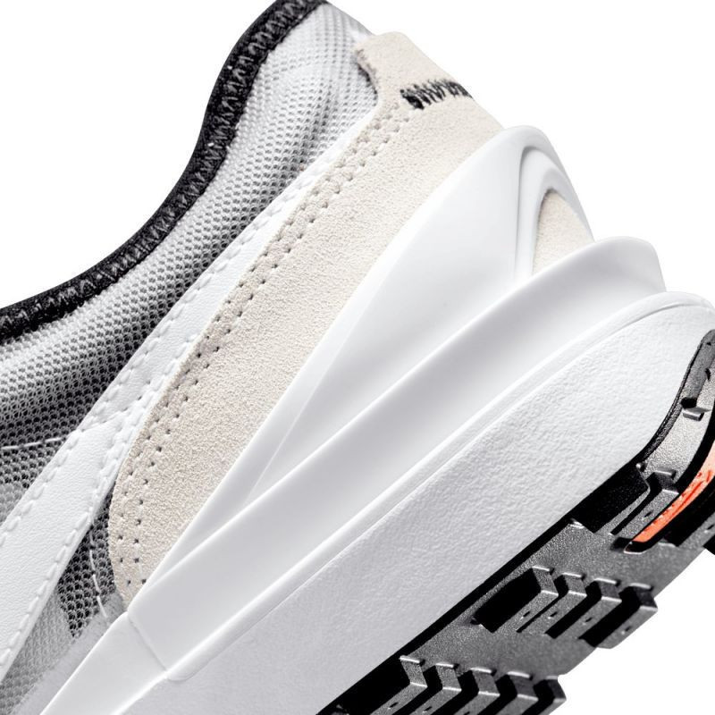 Dámske tenisky Waffle One W DC0481-100 white - Nike 39