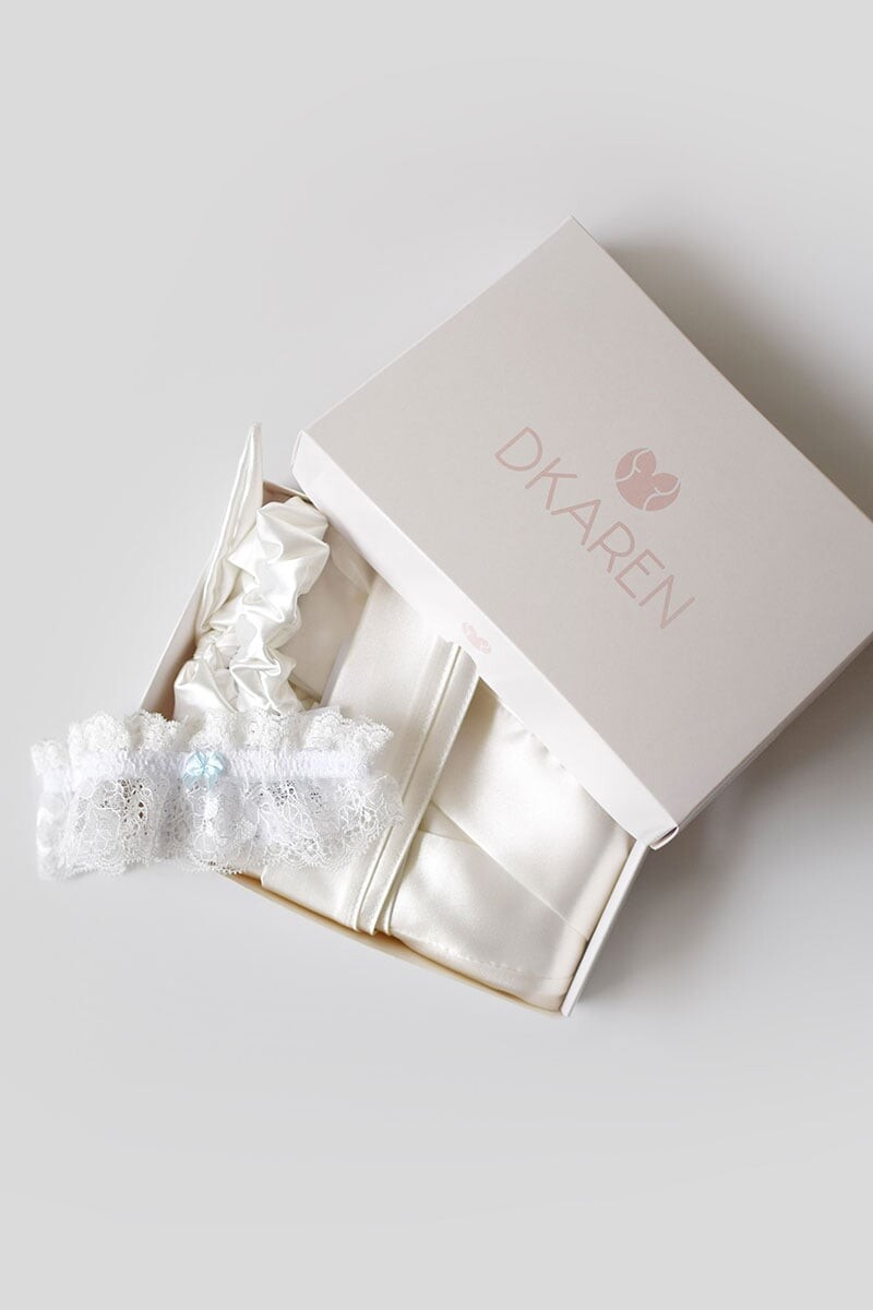 Svadobný smotanový set župan + podväzok + gumička Gina Wedding